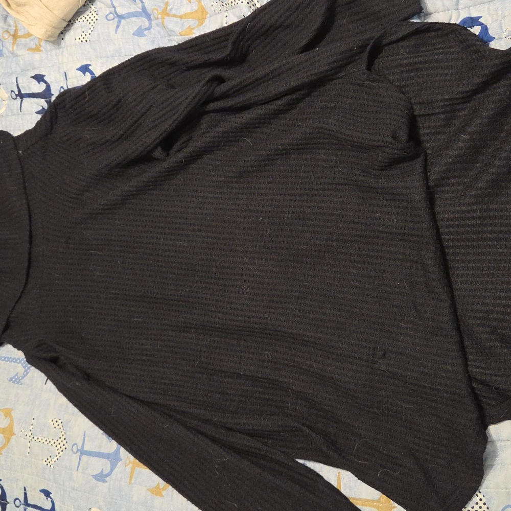 St. John's Bay Black Turtleneck Sweatshirt